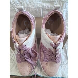 Journee Collections Womens shoes Tru Comfort Foam Sneakers Size 8.5